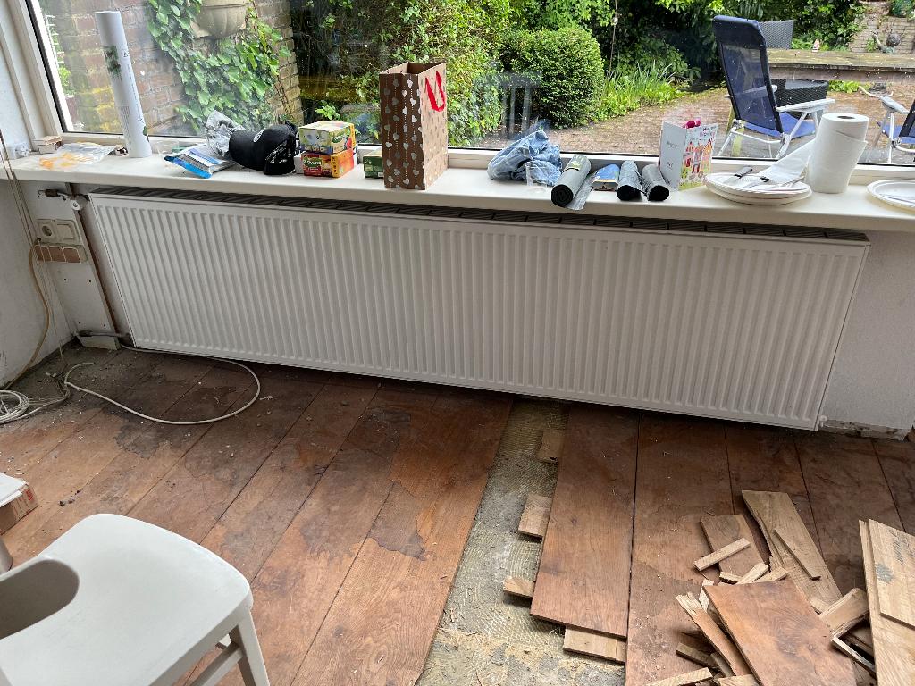Paneelradiator 240x60x7, Doe-het-zelf en Verbouw, Verwarming en Radiatoren, Ophalen, 30 tot 80 cm, Gebruikt, Radiator