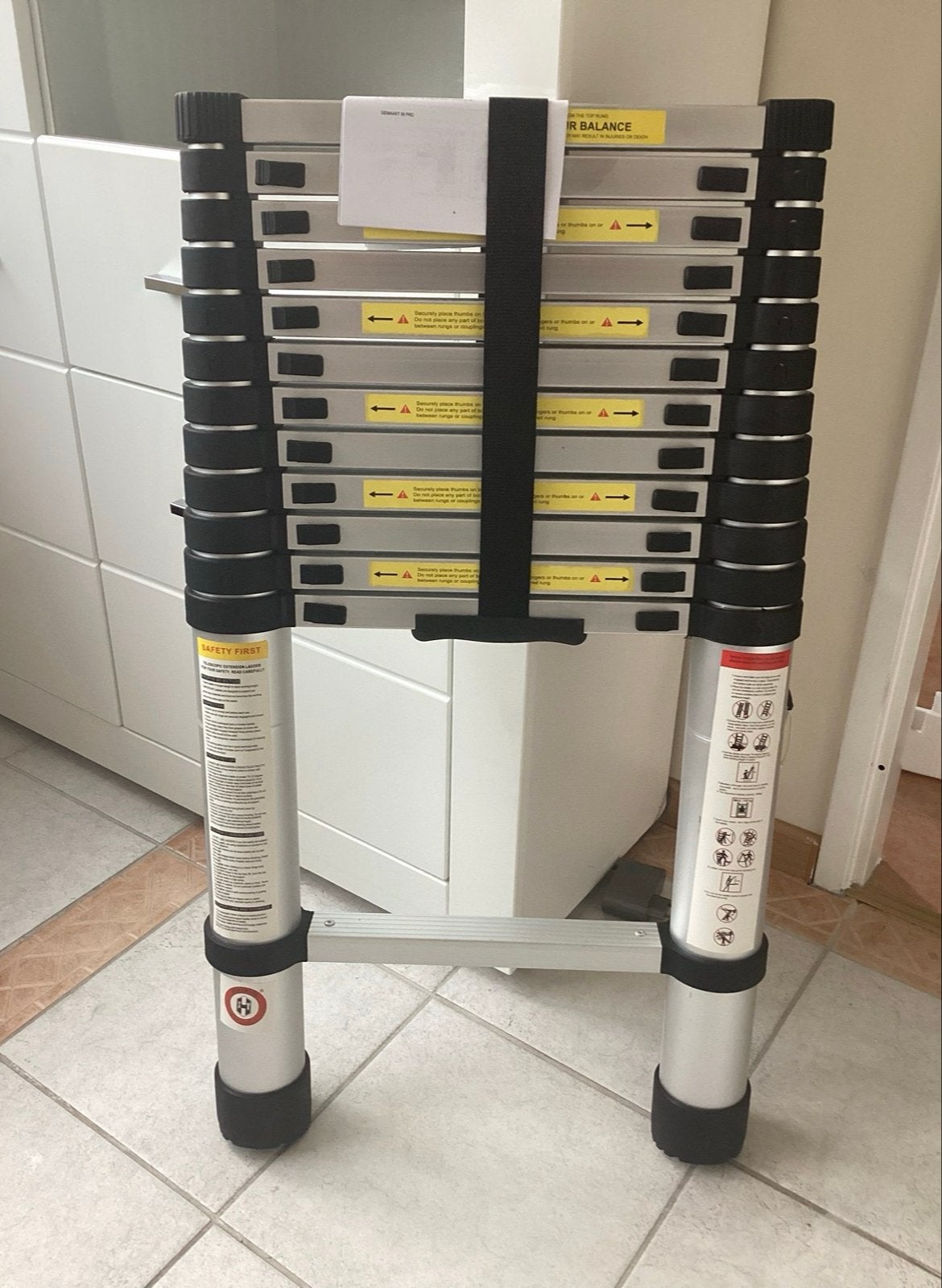 Telescoopladder 3,8m. Telescoop ladder. Nieuw in doos!!!!, Doe-het-zelf en Verbouw, Nieuw, Ophalen of Verzenden, Ladder, Opvouwbaar of Inschuifbaar