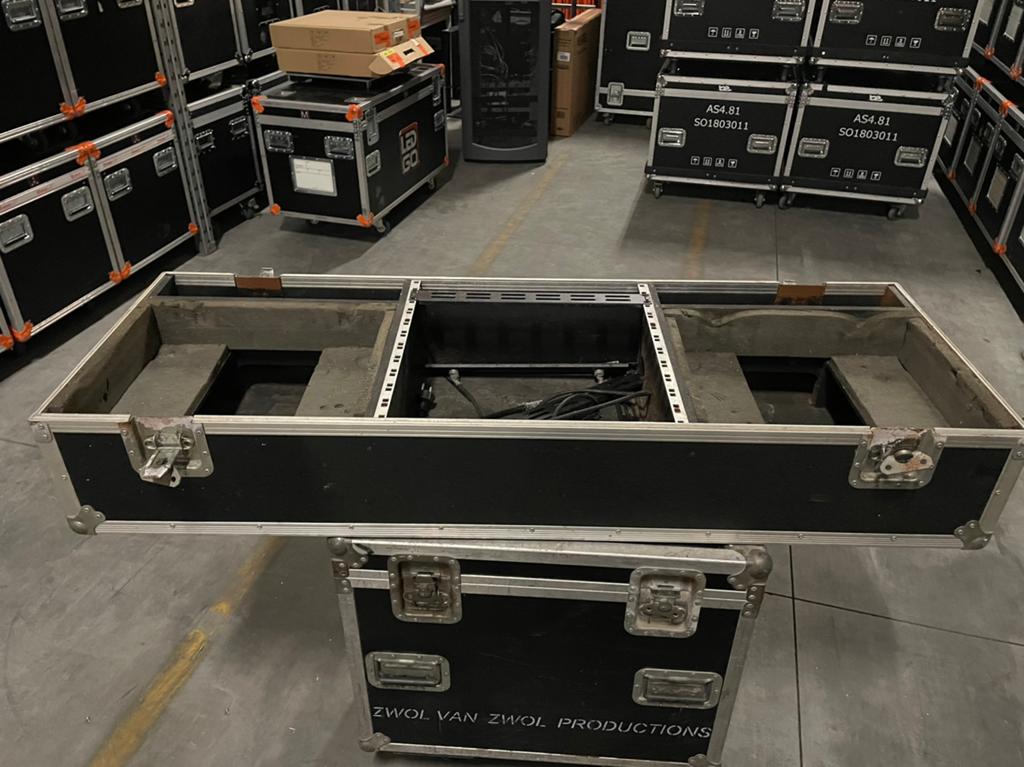 Flight case technics, Muziek en Instrumenten, Behuizingen en Koffers, Ophalen, Gebruikt, Overige instrumenten, Flightcase