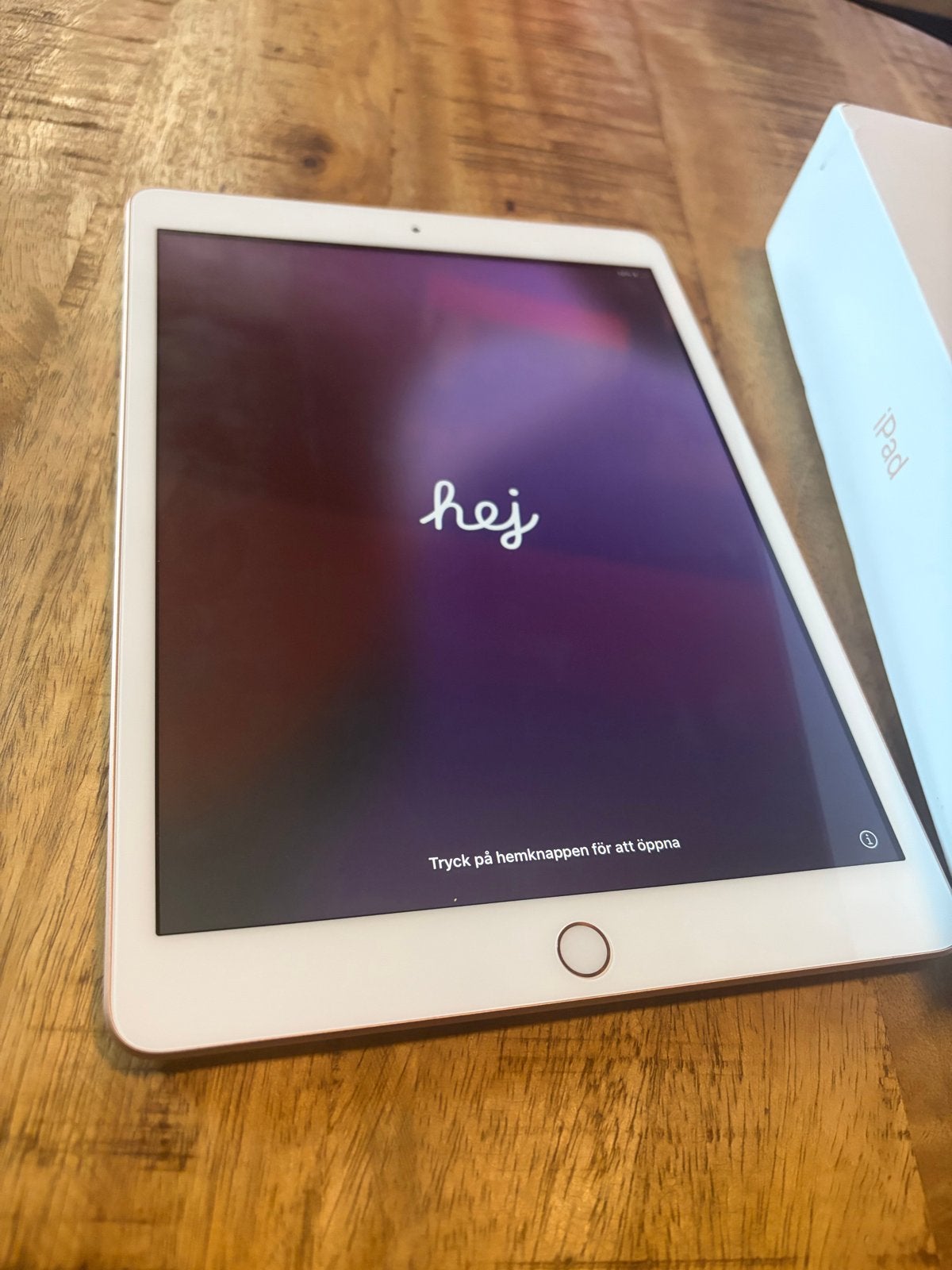 Apple iPad (8e generatie) 32GB Wi-Fi Rose Gold, Gebruikt, 32 GB, Apple iPad, Ophalen