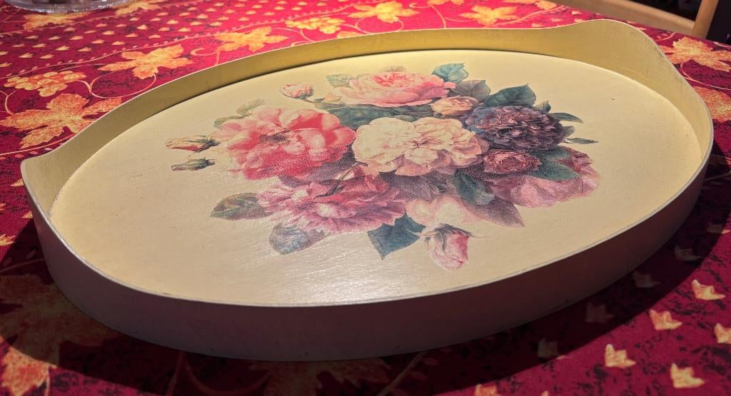 Houten ovaal dienblad met bloemen motief, Ophalen of Verzenden, Gebruikt, Ovaal, Hout