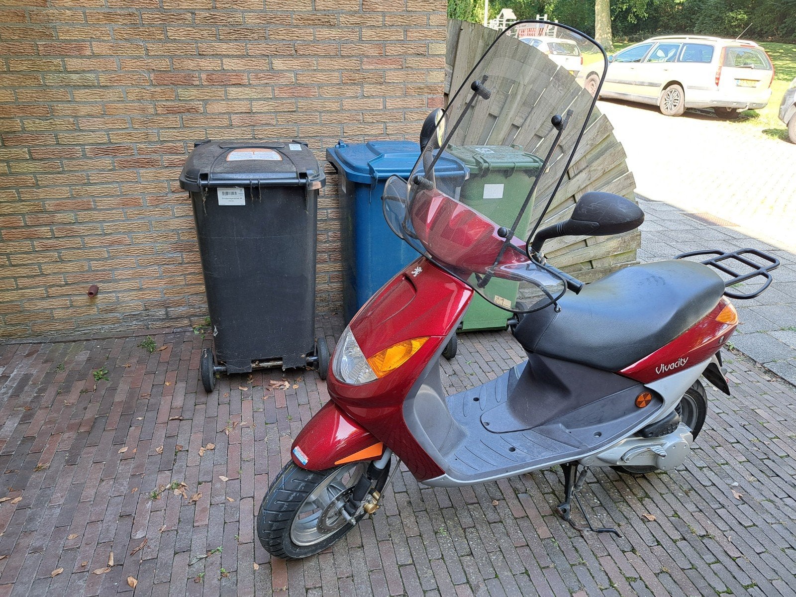 Peugrot Viva-city snor. zeer nette en goede staat. 25 km/h., Ophalen, Zo goed als nieuw, Benzine, Peugeot