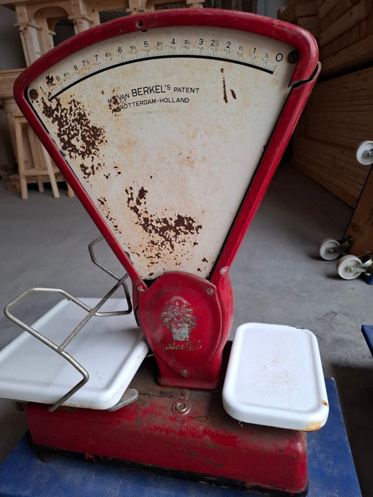 Zware berkel weegschaal, Ophalen