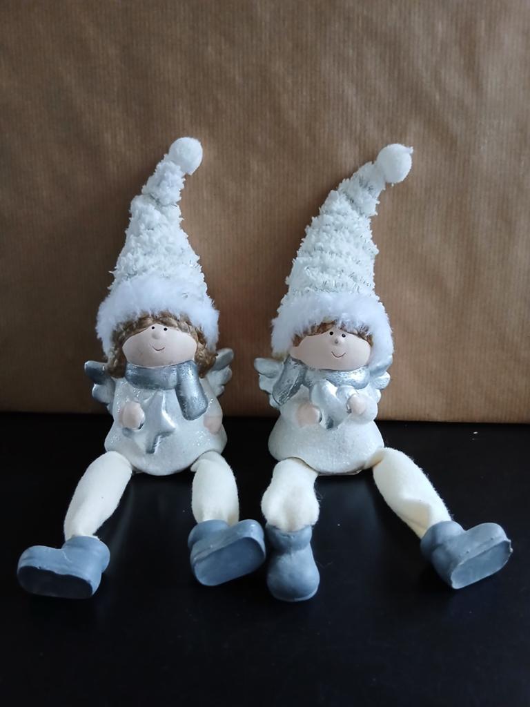 Winterkindjes met bungelbeentjes, Ophalen of Verzenden, Zo goed als nieuw