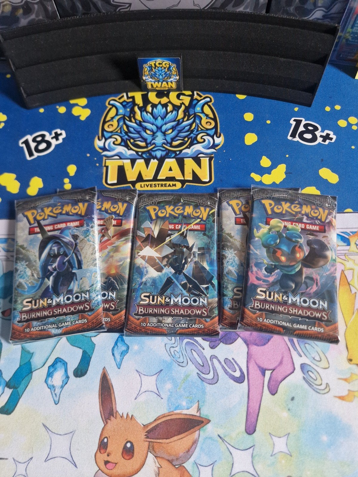 Pokemon sun&moon burning shadows booster pack, Ophalen of Verzenden, Zo goed als nieuw, Booster, Foil