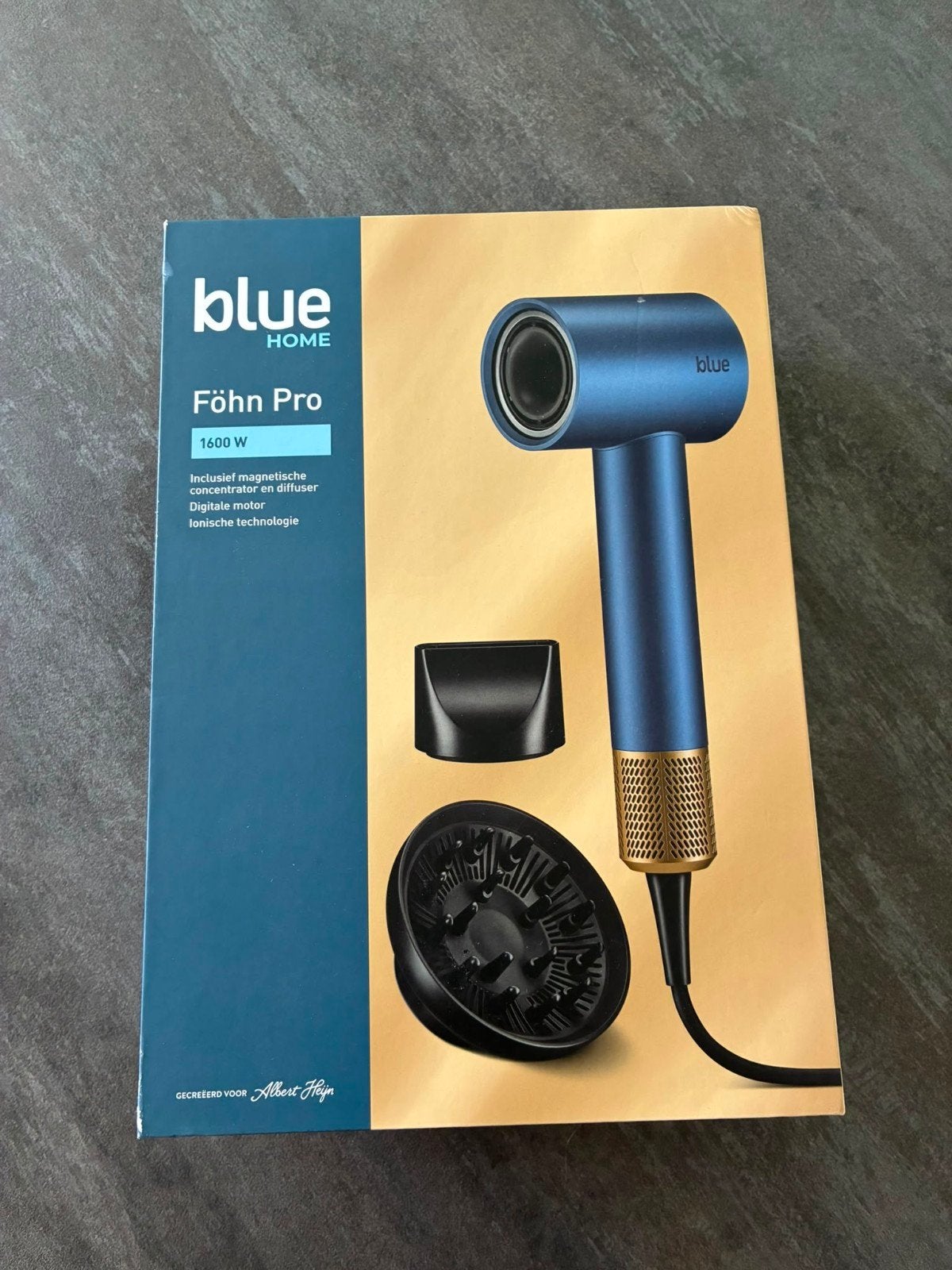Blue Home Föhn Pro 1600W met diffuser en concentrator, Ophalen of Verzenden, Zo goed als nieuw, Haarverzorging