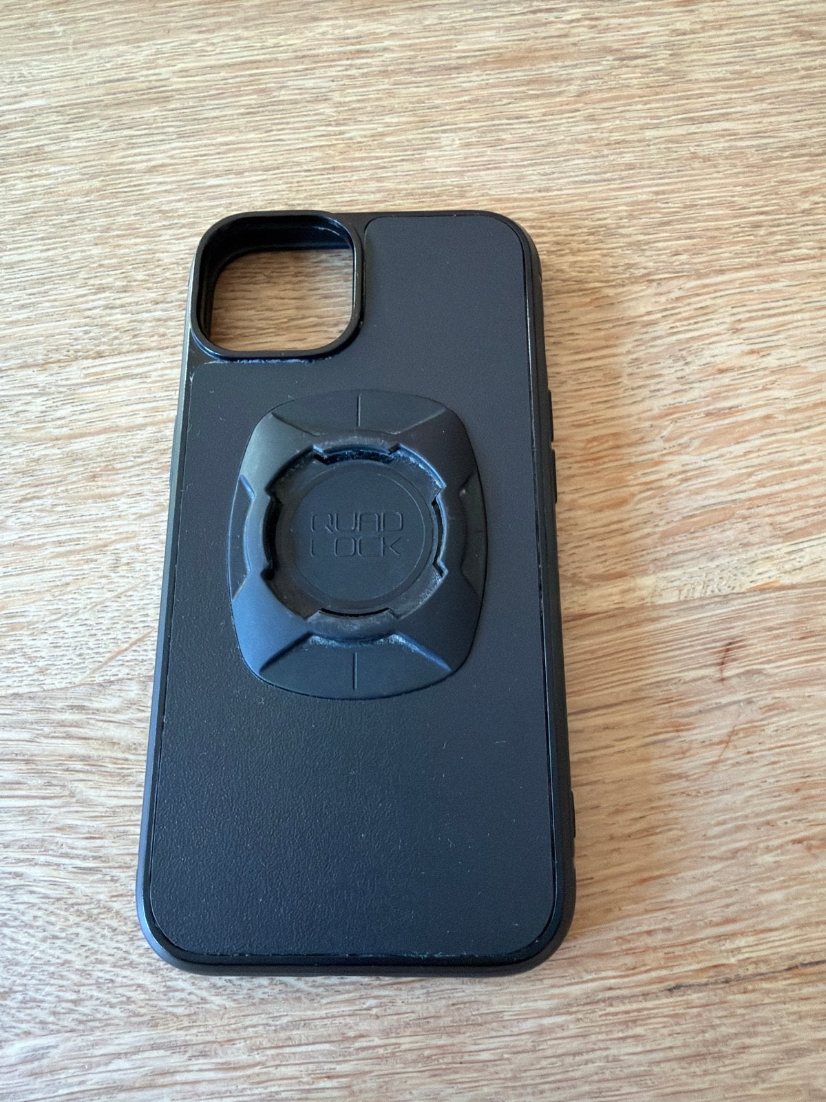 Quad Lock hoesje voor iPhone 16 en 16 pro., Telecommunicatie, Ophalen of Verzenden, Zo goed als nieuw, Bescherming, Apple