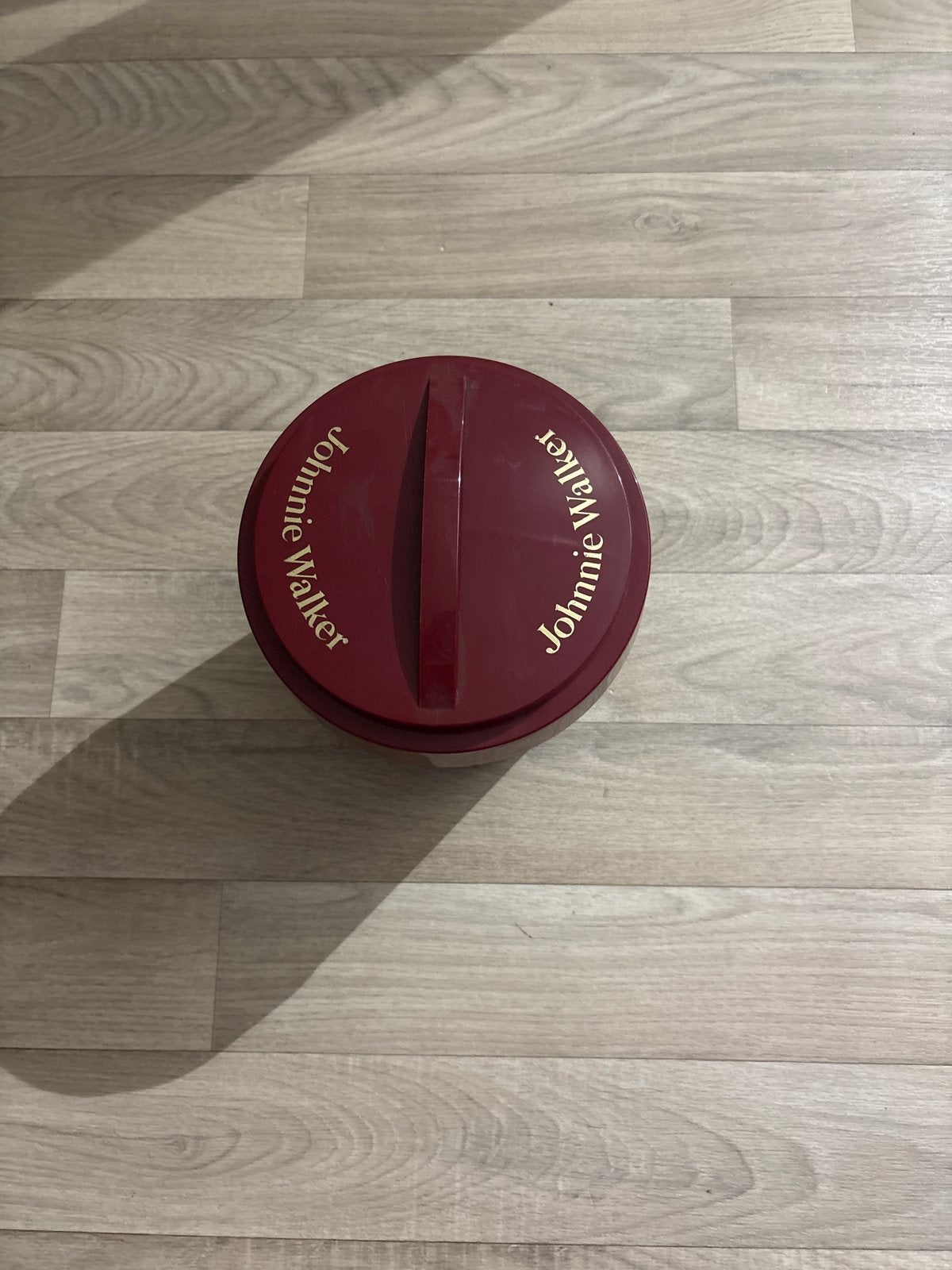 Johnnie Walker Red Label ijsemmer, Huis en Inrichting, Woonaccessoires | Overige, Gebruikt, Kunststof, Rood, Vintage, Ophalen