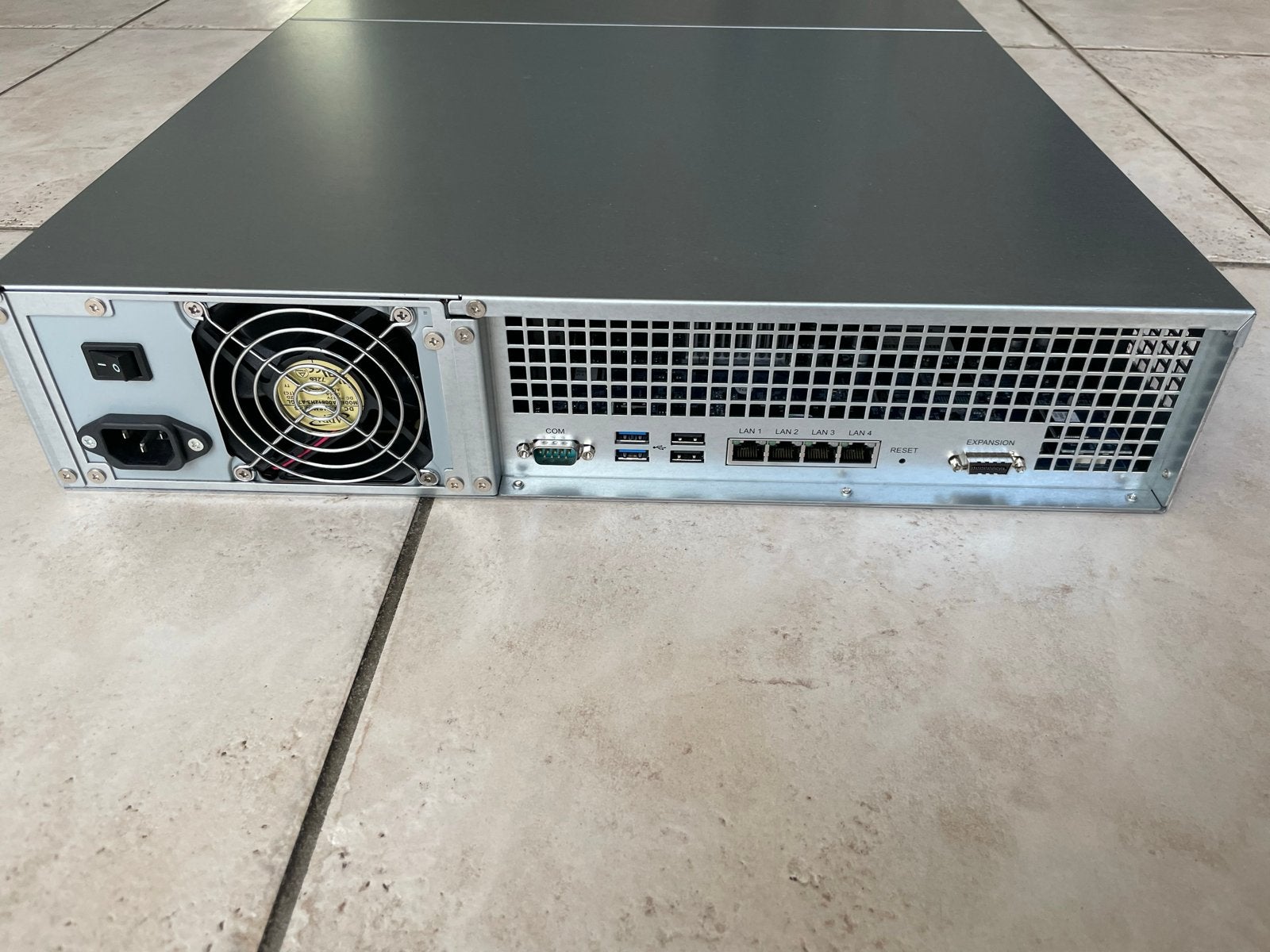 Synology rs2416+ 12 bay NAS met 8x 500GB HDD, Computers en Software, Ophalen, Gebruikt