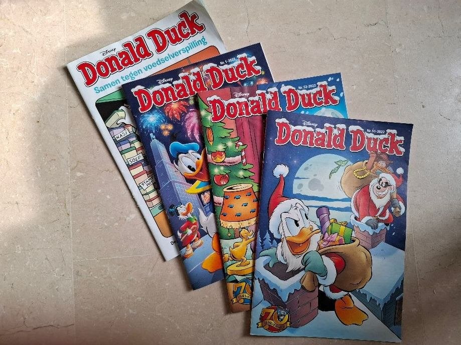 4 stripboekjes van Donald Duck, Meerdere stripboeken, Ophalen of Verzenden, Zo goed als nieuw