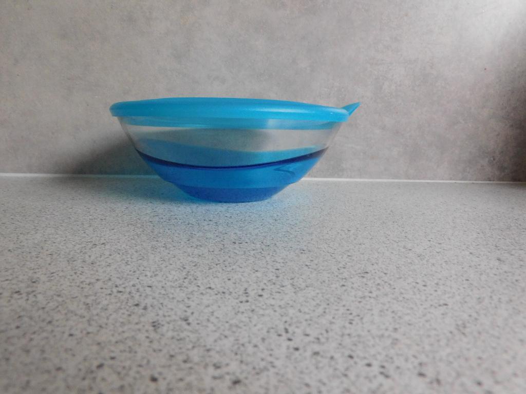 Tupperware Eleganzia Schaal 0,6 Ltr.  Blauw, Huis en Inrichting, Keuken | Tupperware, Ophalen of Verzenden, Zo goed als nieuw