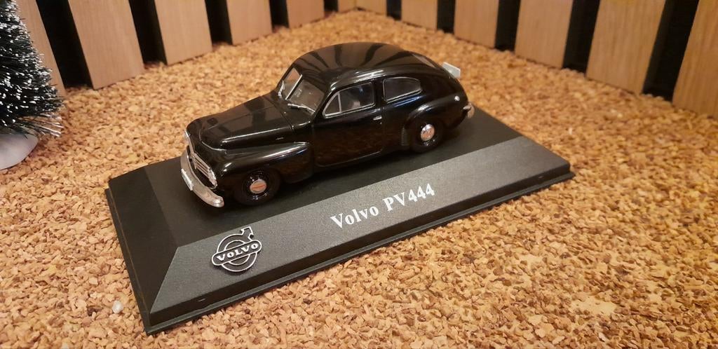 Volvo PV444, Hobby en Vrije tijd, Modelauto's | 1:43, Ophalen of Verzenden, Zo goed als nieuw, Auto, Overige merken