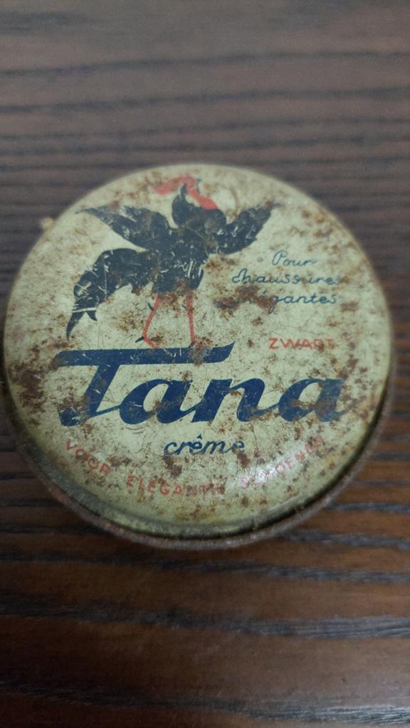 Tana schoencrême, zwart vintage blikje., Verzamelen, Ophalen of Verzenden, Gebruikt, Overige