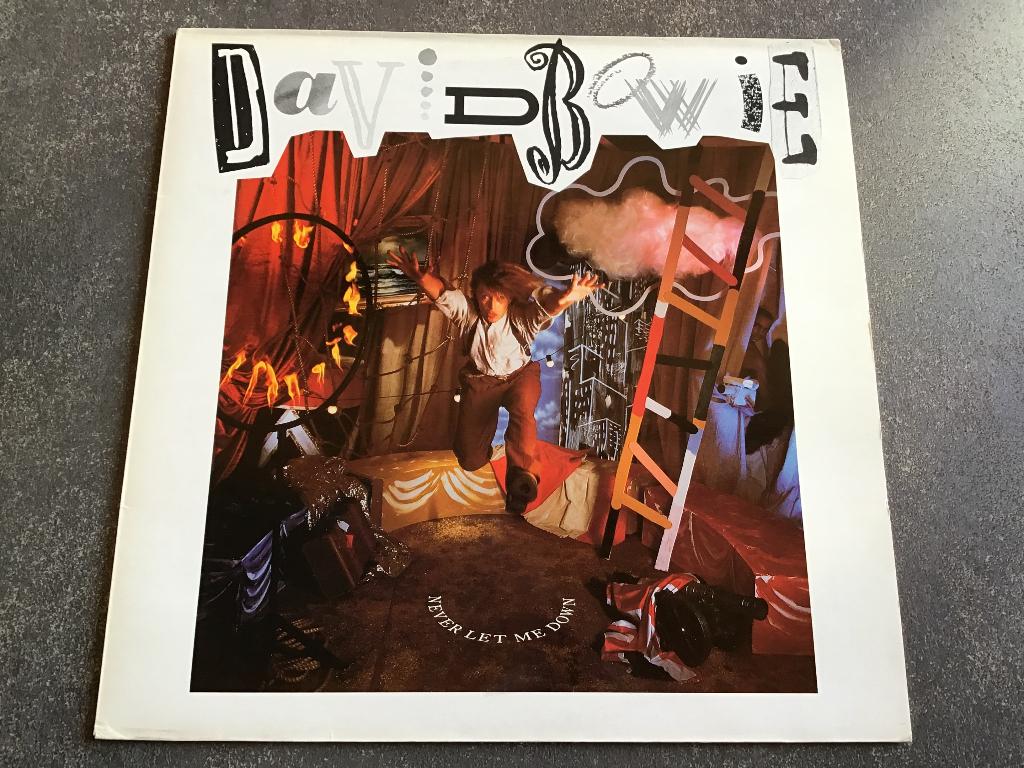 David Bowie - Never let me down - Vinyl, Cd's en Dvd's, Vinyl | Pop, Gebruikt, 12 inch, Ophalen of Verzenden