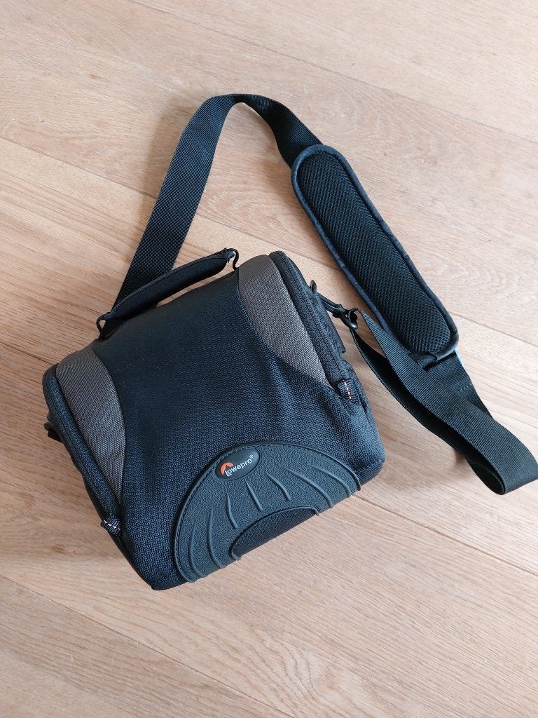 Lowepro Apex 140 AW Black, Lowepro, Ophalen of Verzenden, Zo goed als nieuw, Zwart