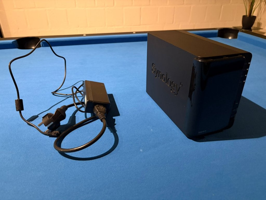 Synology DiskStation DS216+II 8GB RAM + 2Tb HDD en 256Gb SSD, Ophalen of Verzenden, Zo goed als nieuw