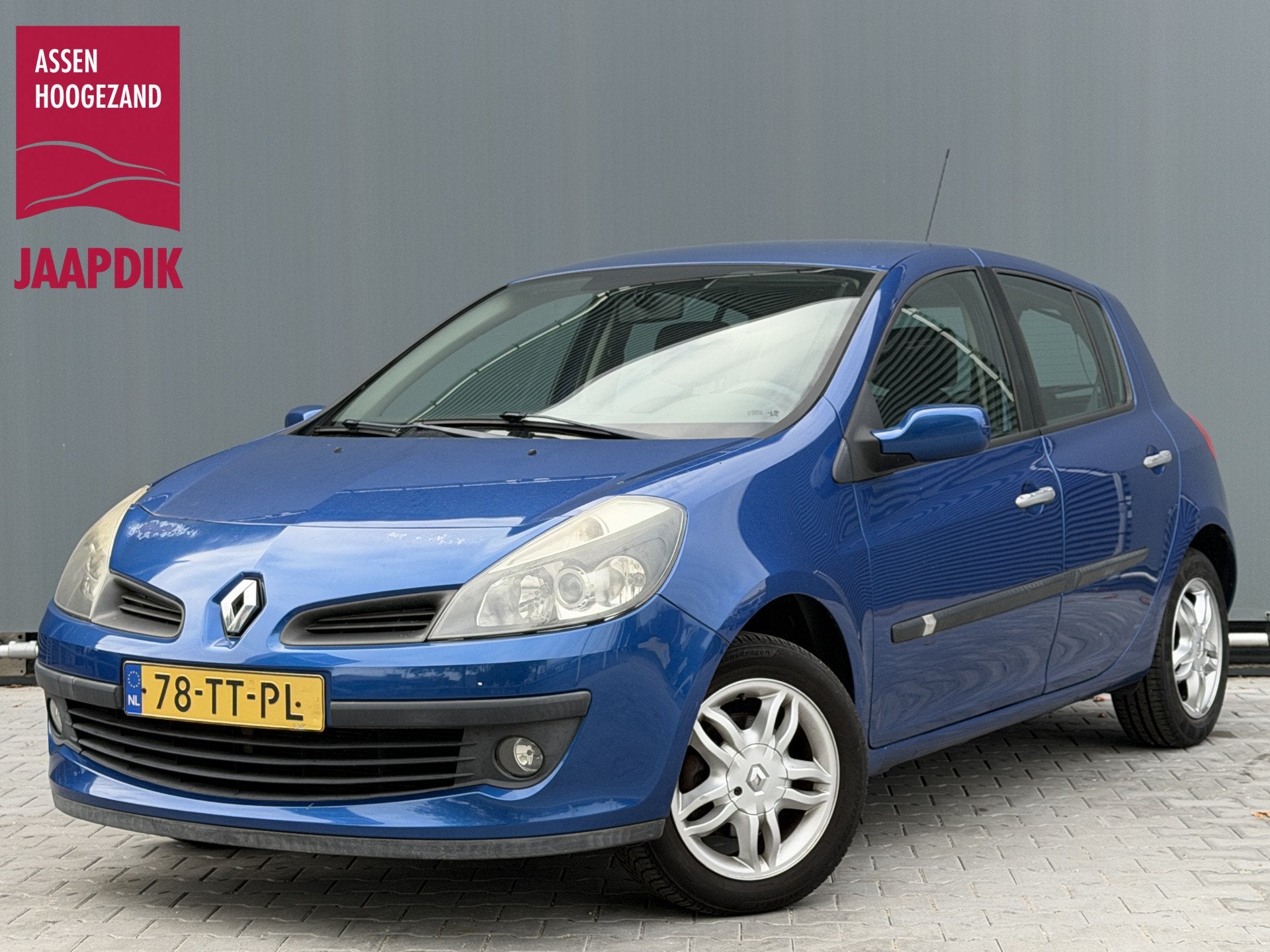 Renault Clio BWJ 2007 | 1.2-16V 75PK Dynamique | TREKHAAK |, Voorwielaandrijving, Gebruikt, Zwart, 4 cilinders
