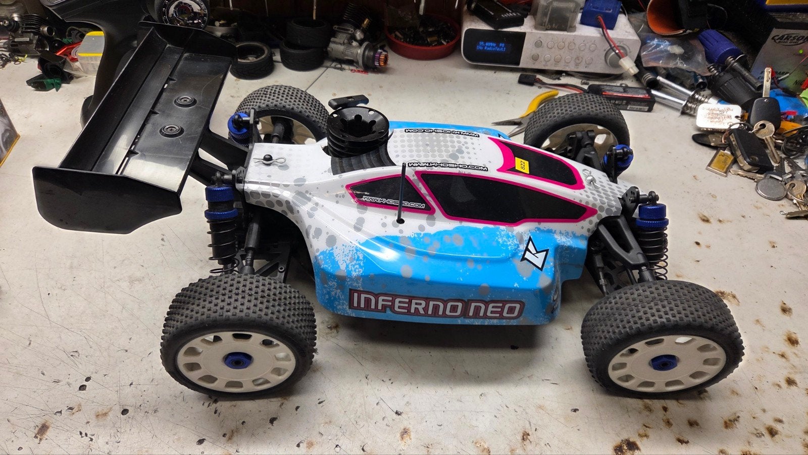 Te koop zogoed als nieuwe kyocho inferno, Hobby en Vrije tijd, Ophalen of Verzenden, Zo goed als nieuw, Auto onroad, Schaal 1:8