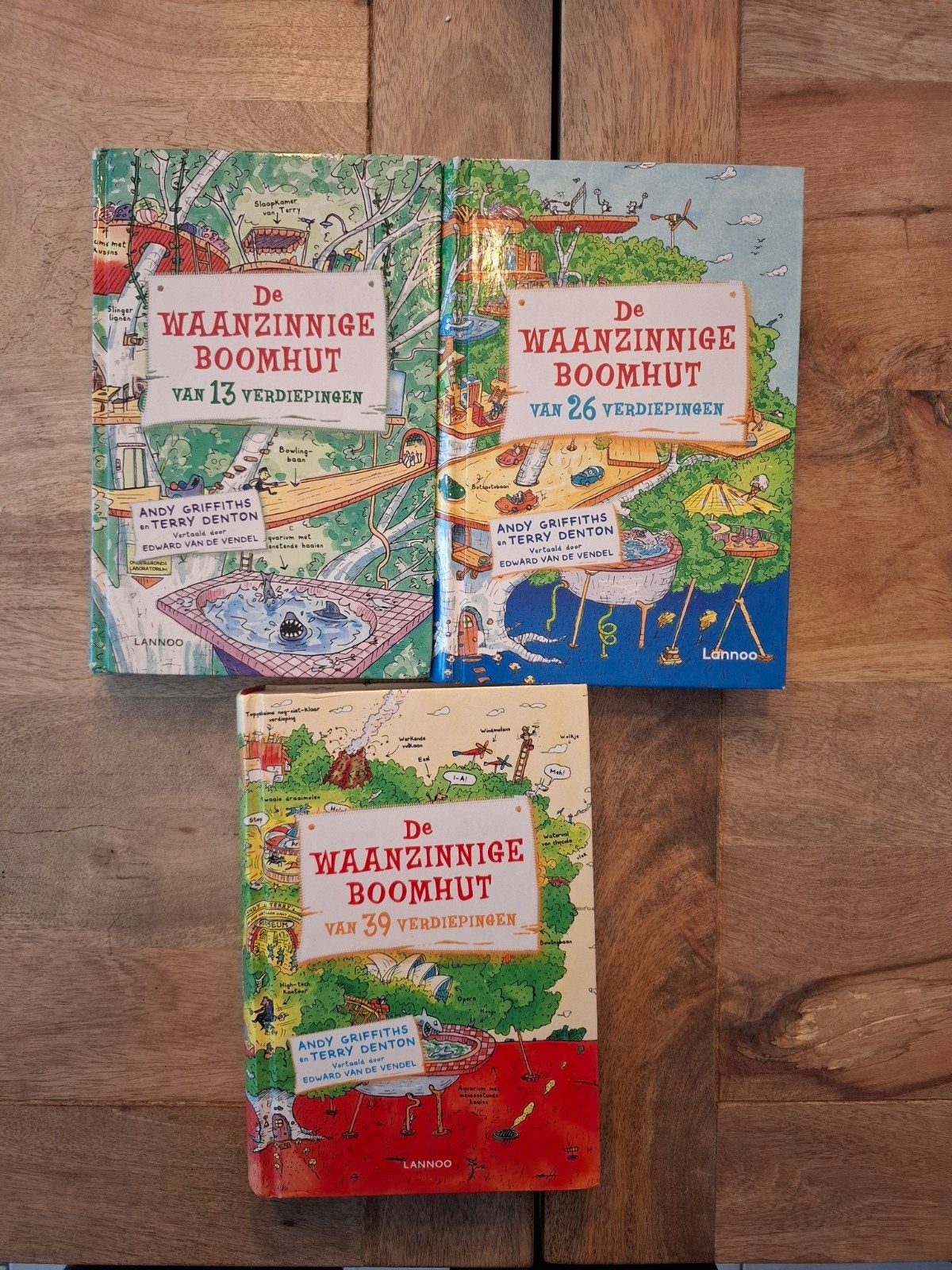 De Waanzinnige Boomhut serie (3 boeken), Boeken, Ophalen of Verzenden, Zo goed als nieuw