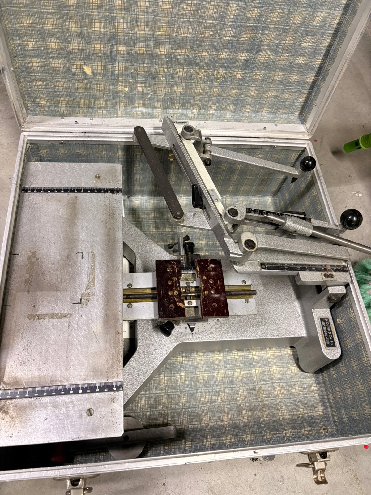 Gravogaph graveermachine met letters, Ophalen of Verzenden, Zo goed als nieuw