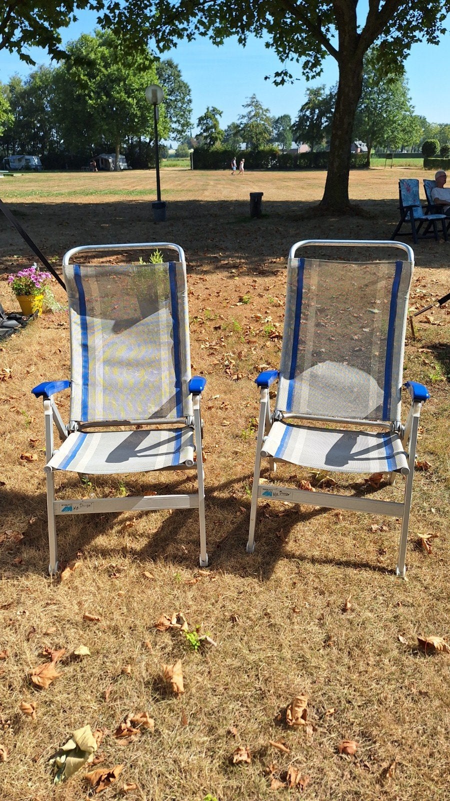 2 Dukdalf lichtgewicht campingstoelen - 1 armleuning los, Caravans en Kamperen, Ophalen