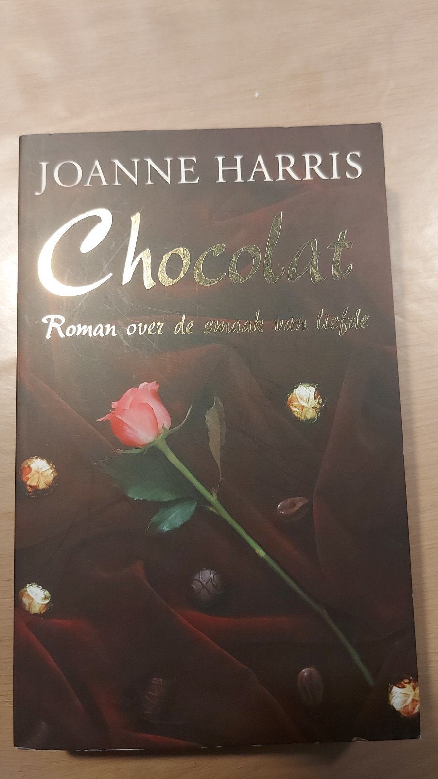 V: Chocolat - Roman over de smaak van liefde, Ophalen of Verzenden, Zo goed als nieuw, Joanne Harris, Nederland