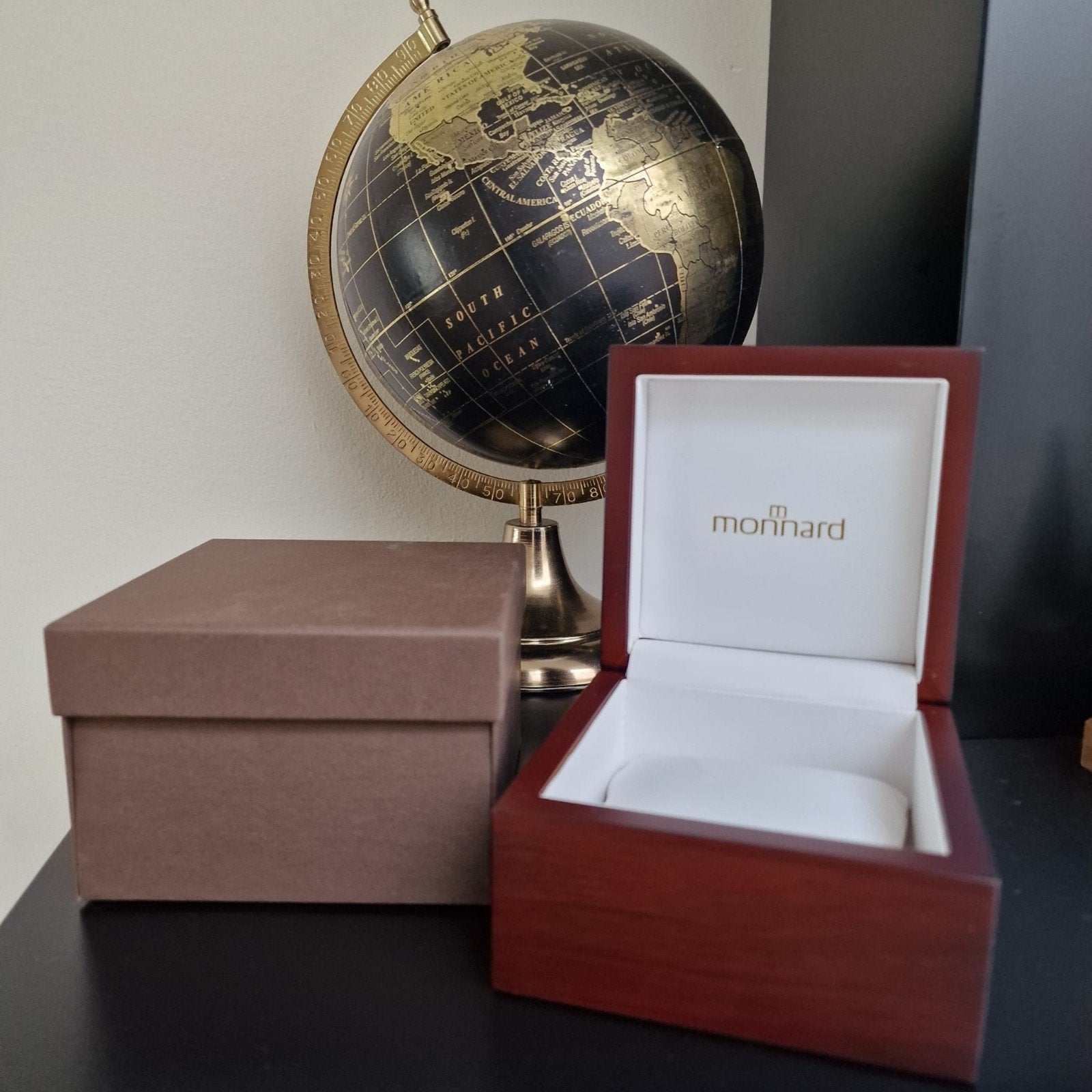 Monnard Horlogedoos - Houten Opbergdoos voor Horloge, Ophalen of Verzenden, Zo goed als nieuw