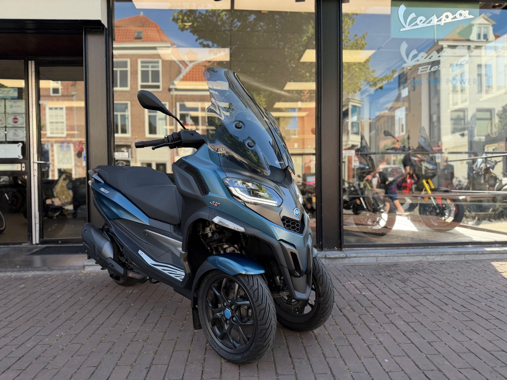 Piaggio 530 MP3 EURO5 EXCLUSIVE | 2023 BJ | GARANTIE + ONDER, Bedrijf, ABS, 12 t/m 35 kW, Scooter
