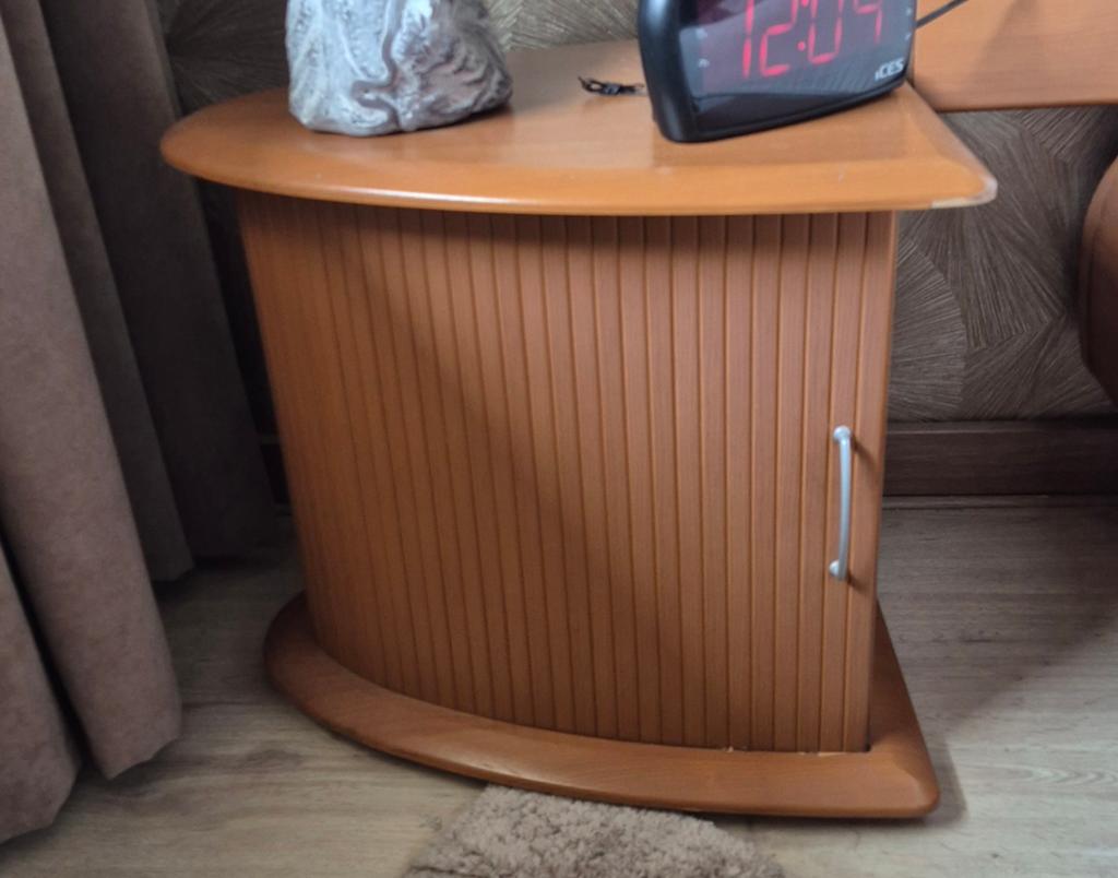 Houten nachtkastje met rolluik - Vintage stijl, Ophalen, Gebruikt, 55 tot 70 cm, 45 tot 65 cm