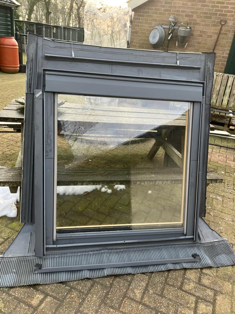 velux dakraam GGL S06 ,118 cm hoog en 114cm breed ., Ophalen, Gebruikt, 80 tot 120 cm, 80 tot 120 cm