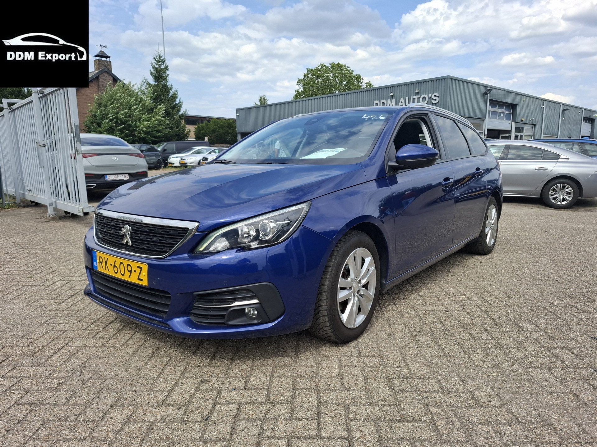 Peugeot 308 SW 1.2 PureTech Blue Lease Executive | Clima | N, Auto's, Voorwielaandrijving, Stof, Gebruikt, Euro 6