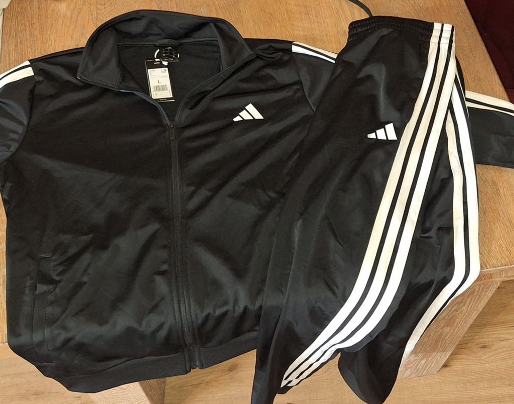Adidas heren trainingspak - Nieuw (L of XL), Kleding | Heren, Sportkleding, Maat 52/54 (L), Zwart, Nieuw, Ophalen of Verzenden