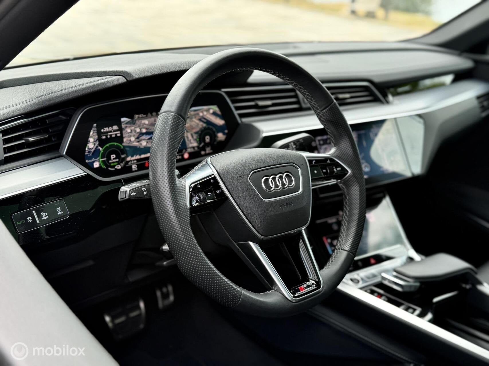 Audi Q8 Sportback e-tron 50 quattro S-Line 95 kWh|BTW|Pano, Automaat, Zwart, 95 kWh, Vierwielaandrijving