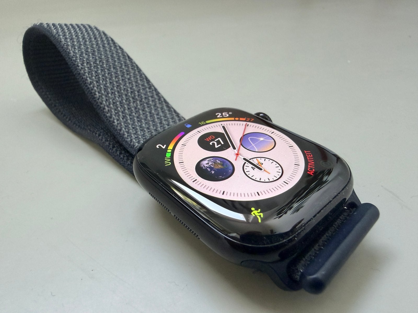 Apple Watch Series 11 42mm zwart + extra bandje M/L, Zwart, IOS, Ophalen of Verzenden, Zo goed als nieuw
