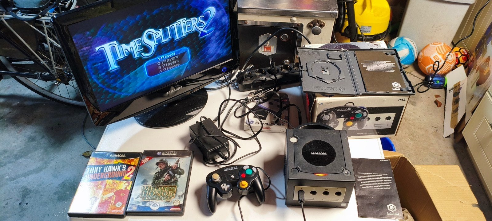 GameCube compleet met doos, 3 spellen en memory card, Spelcomputers en Games, Gebruikt, Zwart, Met games, Ophalen of Verzenden