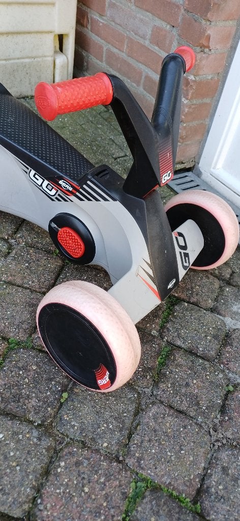 Stoere en handige Berg Go loopauto/skelter, Ophalen of Verzenden, Gebruikt, Trapvoertuig