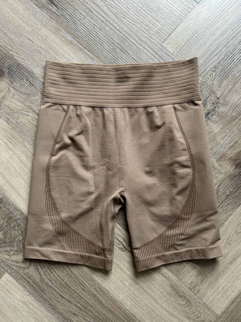 Sportbroekje kort maat S, Kleding | Dames, Bruin, Ophalen of Verzenden, Maat 36 (S), Fitness of Aerobics