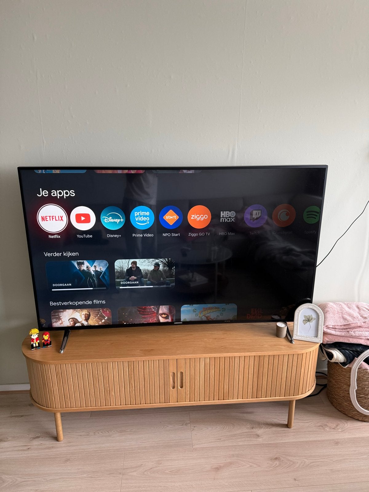 Medion TV - Rechtergedeelte donker, LCD, Ophalen, Overige merken, 100 cm of meer