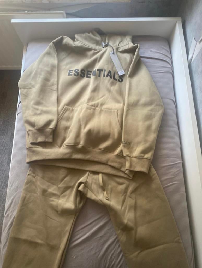 Essential fear of god pak beige maat L, Ophalen of Verzenden, Nieuw, Maat 52/54 (L)