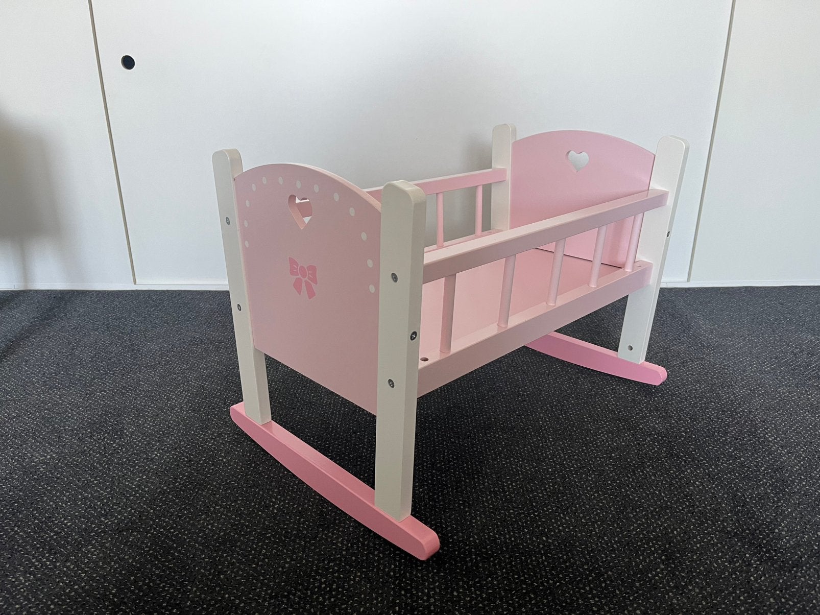 Roze poppenbed in nette staat!, Ophalen, Zo goed als nieuw, Babypop