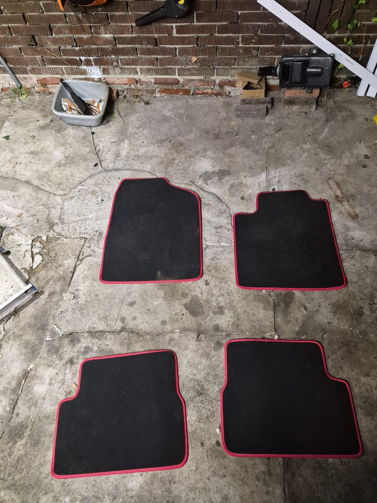 toyota celica t23 mattenset rood, Ophalen of Verzenden, Zo goed als nieuw