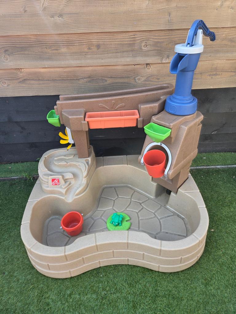 Step2 Watertafel Pump & Splash - zo goed als nieuw, Kinderen en Baby's, Speelgoed | Buiten | Los speelgoed, Ophalen, Zo goed als nieuw