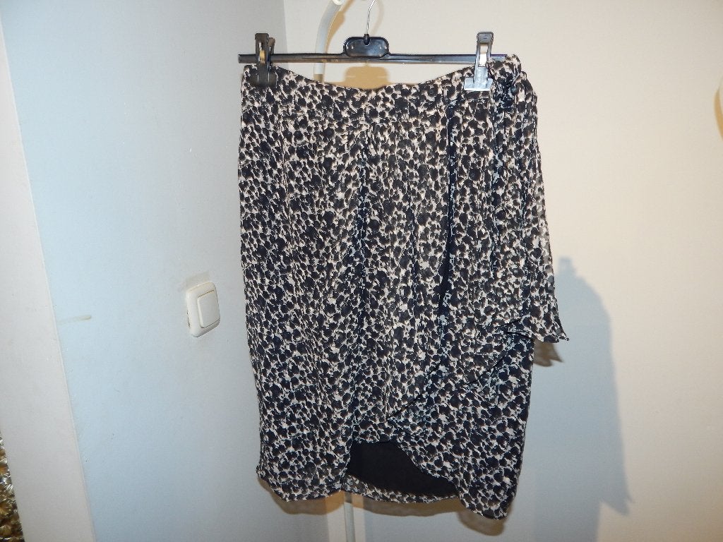 IRO zijde wikkel rok in motief zwierig model strik mt M, Kleding | Dames, Rokken, Maat 38/40 (M), Verzenden, Zwart, Knielengte