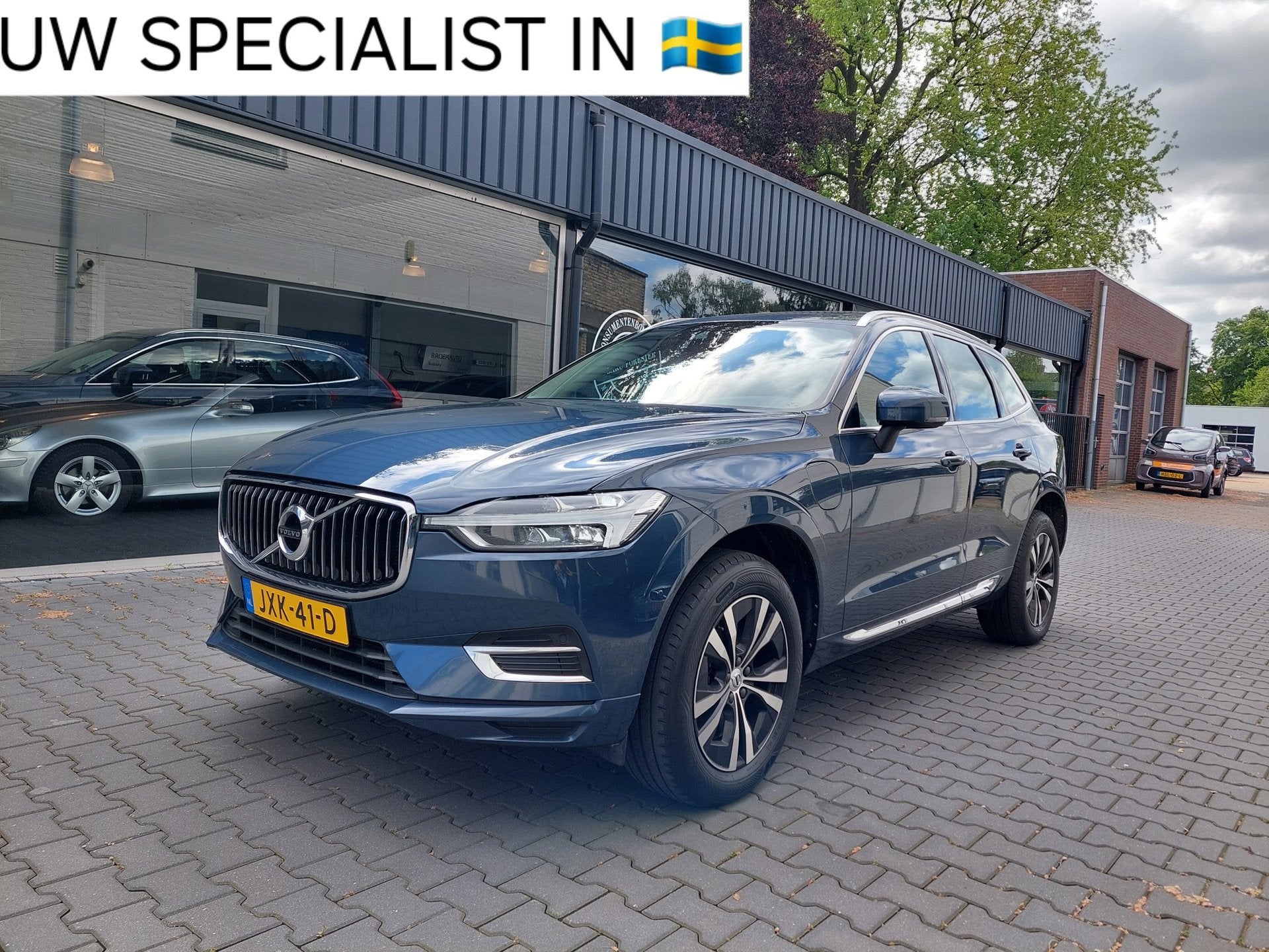 Volvo XC60 2.0 Recharge T6 AWD Panorama dak inclusief Garant, Auto's, Automaat, Start-stop-systeem, Gebruikt, Blauw