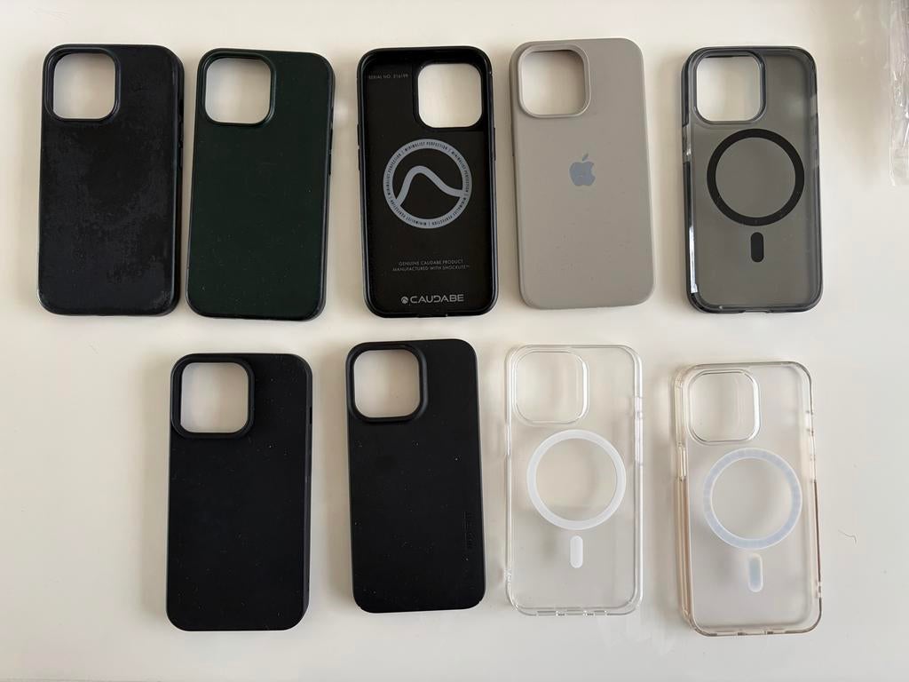 iPhone 13 Pro hoesjes - waaronder APPLE, CAUDABE en SPIGEN, Verzenden, Gebruikt, IPhone 13 Pro, Hoesje of Tasje