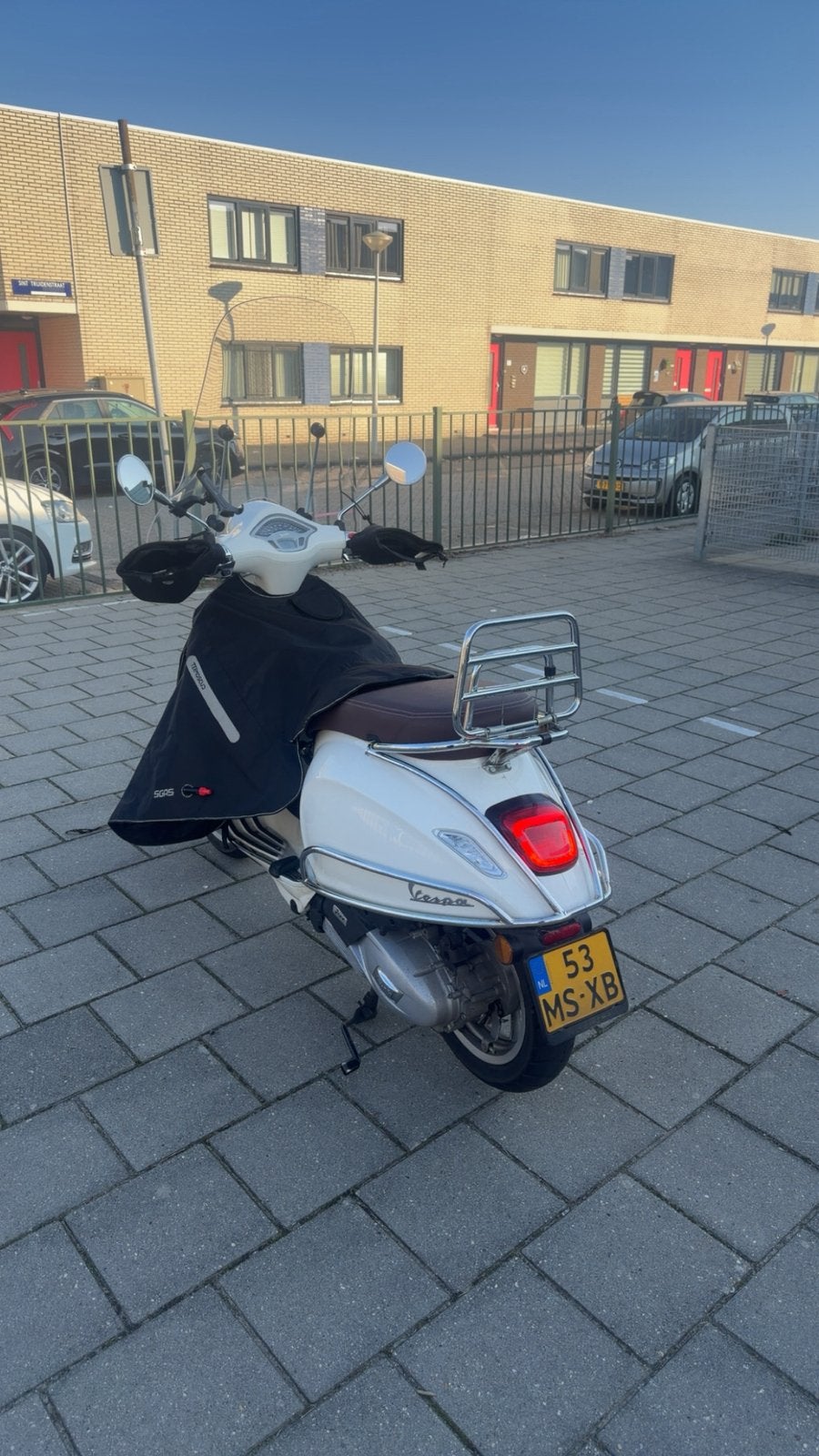 Vespa Primavera 125cc | 2023 | Slechts 3500 km | Gloednieuw, Ophalen, Zo goed als nieuw, Benzine, Vespa