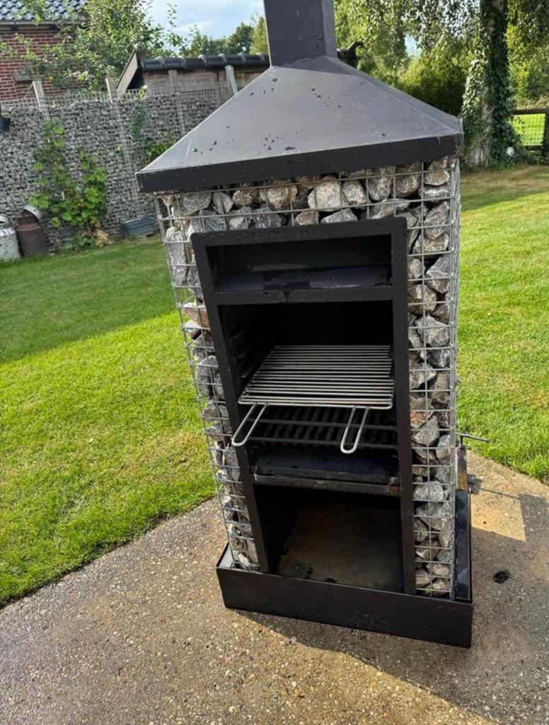 Stijlvolle tuinhaard/buiten BBQ, Ophalen of Verzenden, Zo goed als nieuw