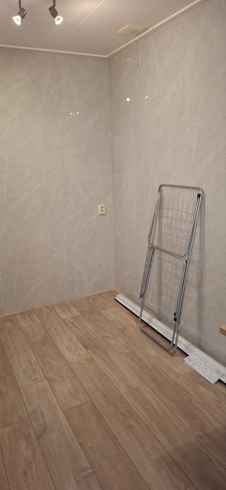 Muurplaten, Ophalen, Nieuw, Toilet