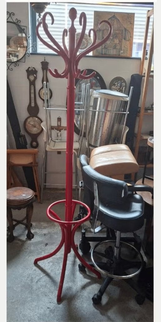staande kapstok - rode kroegkapstoek - zwarte kunststof, Huis en Inrichting, Ophalen, Gebruikt, ., .