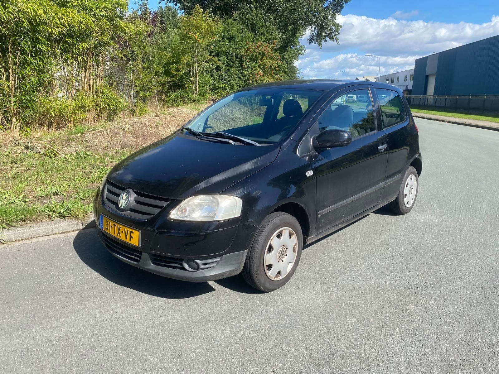 Volkswagen Fox Zwart 1.2 TRENDLINE 2007, Auto's, Voorwielaandrijving, Twingo, 31 €/maand, 4 stoelen